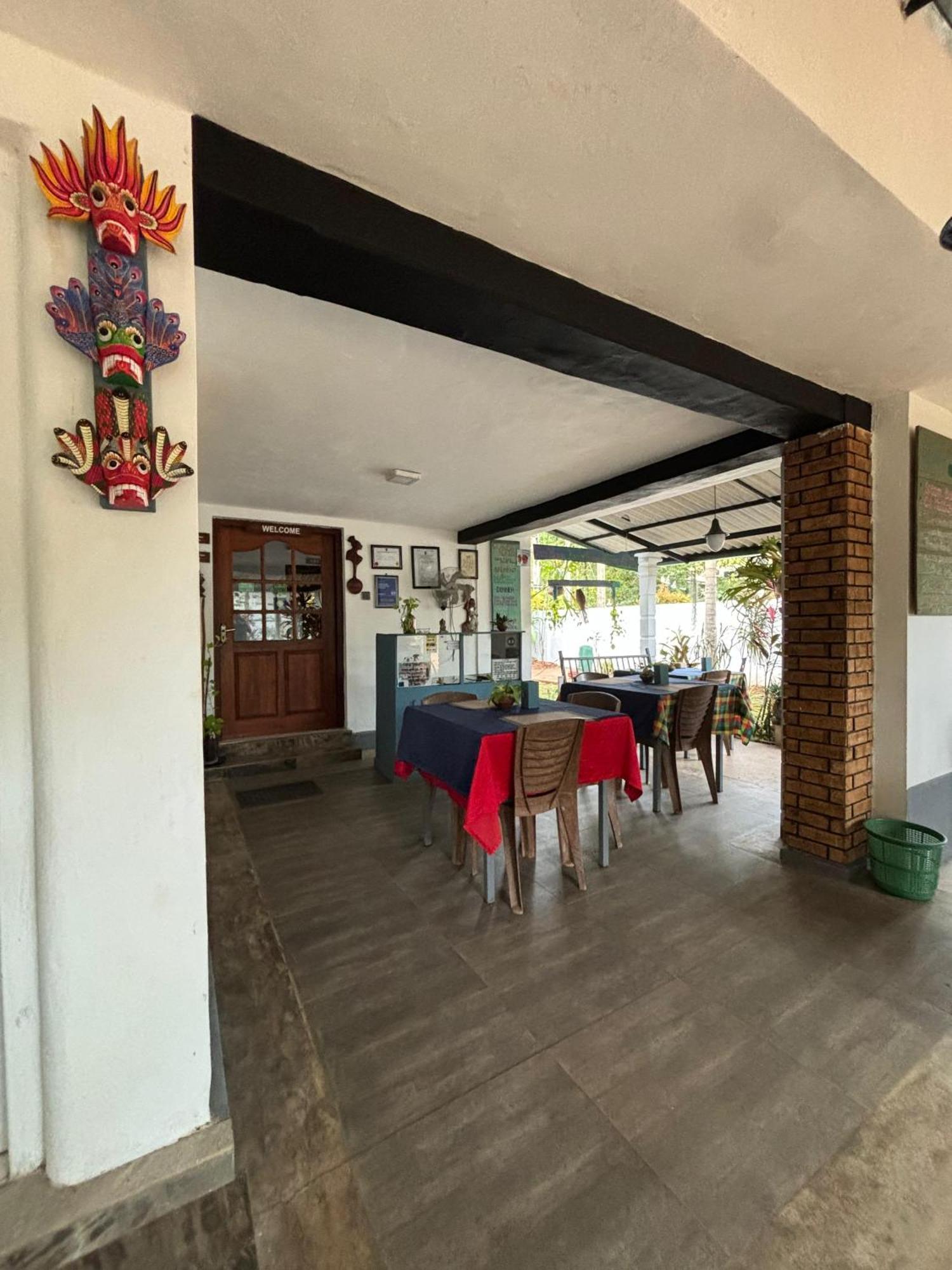 Goalma Family Holiday Resort & Restaurant Анурадхапура Екстериор снимка